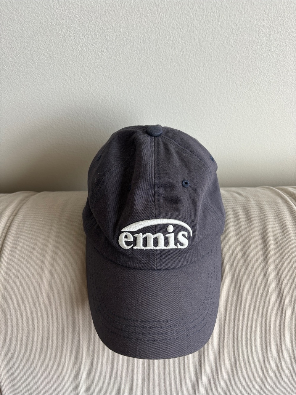 Emis cap